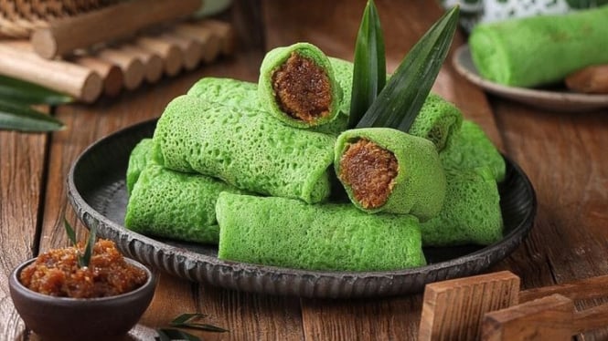 Kue Dadar Gulung: Nostalgia Manis yang Selalu Bikin Kangen 1 Kue Dadar Gulung