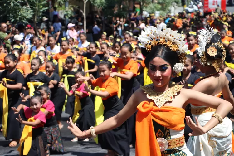 Tari Jempiring: Keindahan Budaya Bali yang Mulai Terlupakan 1 Tari Jempiring