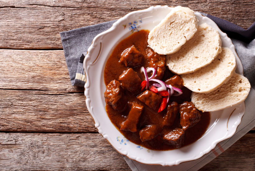 Resep Goulash: Masakan Hungaria yang Kaya Rasa dan Mudah Dibuat di Rumah 2 Resep Goulash