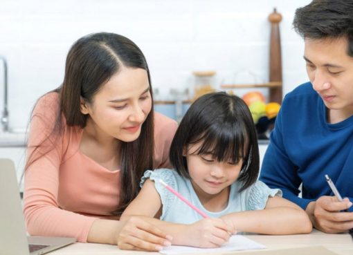 Pendidikan Anak: Cara Santai Menjadi Orang Tua yang Bijak & Nggak Perfeksionis