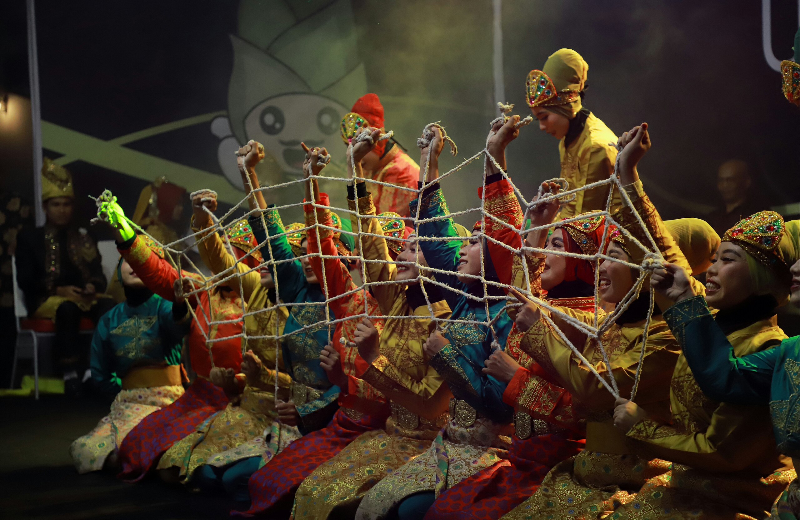 Tari Tarek Pukat: Simbol Kebersamaan Nelayan Aceh yang Mendunia 3 Properti dalam Tari Tarek Pukat