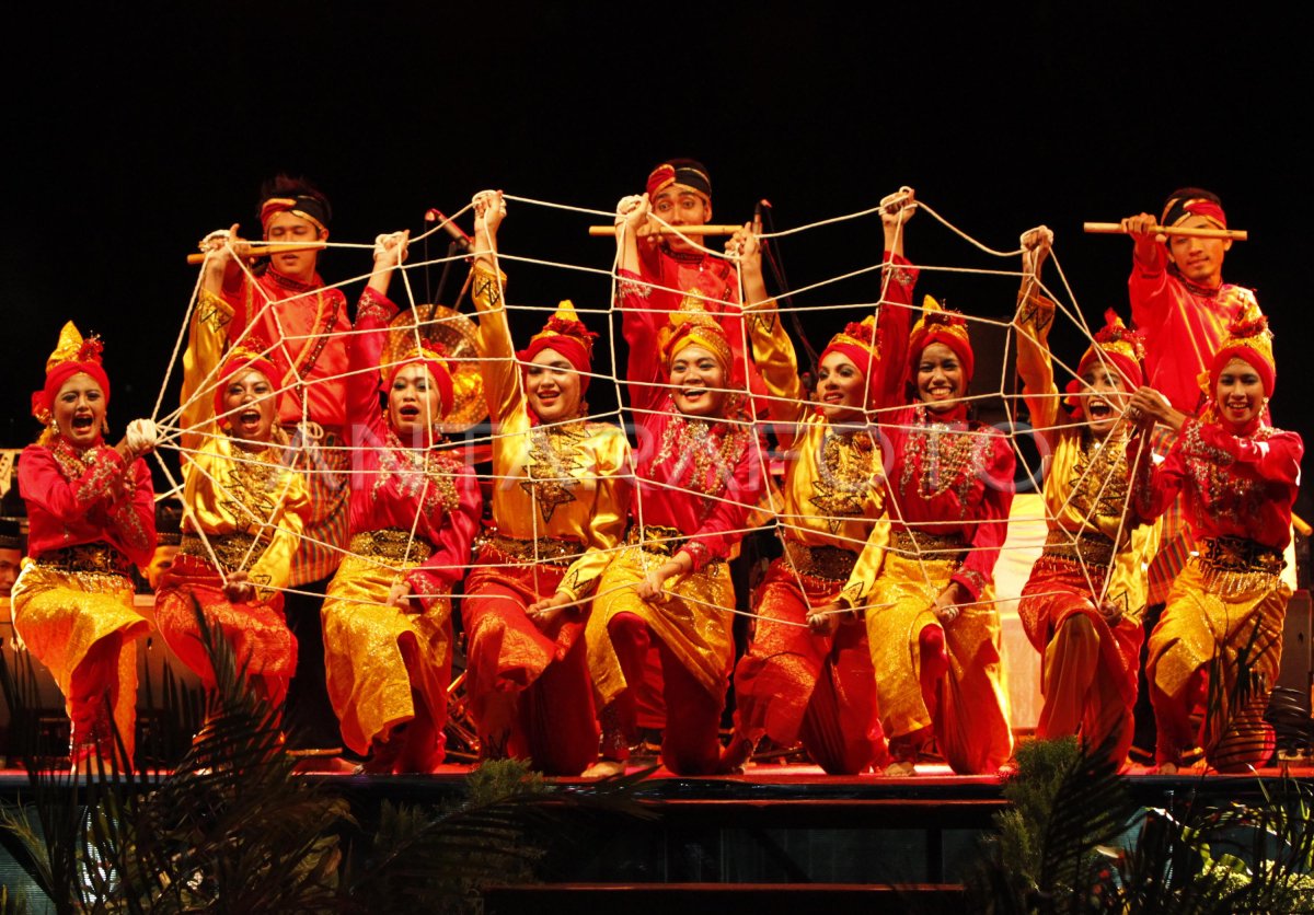 Tari Tarek Pukat: Simbol Kebersamaan Nelayan Aceh yang Mendunia 2 keindahan Tari Tarek Pukat