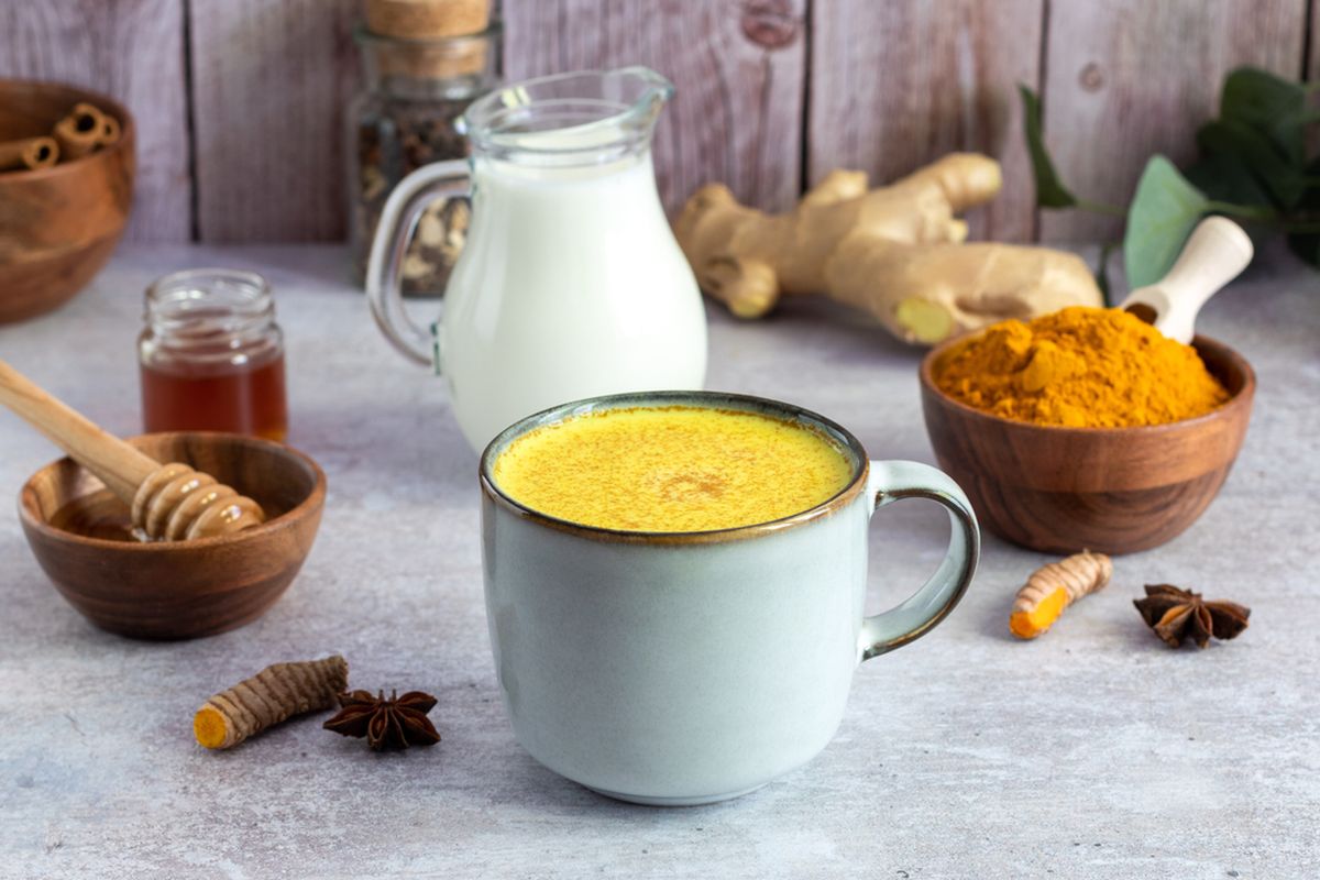 Susu Kunyit, Minuman Tradisional Hangat yang Menyimpan Cerita dan Khasiat