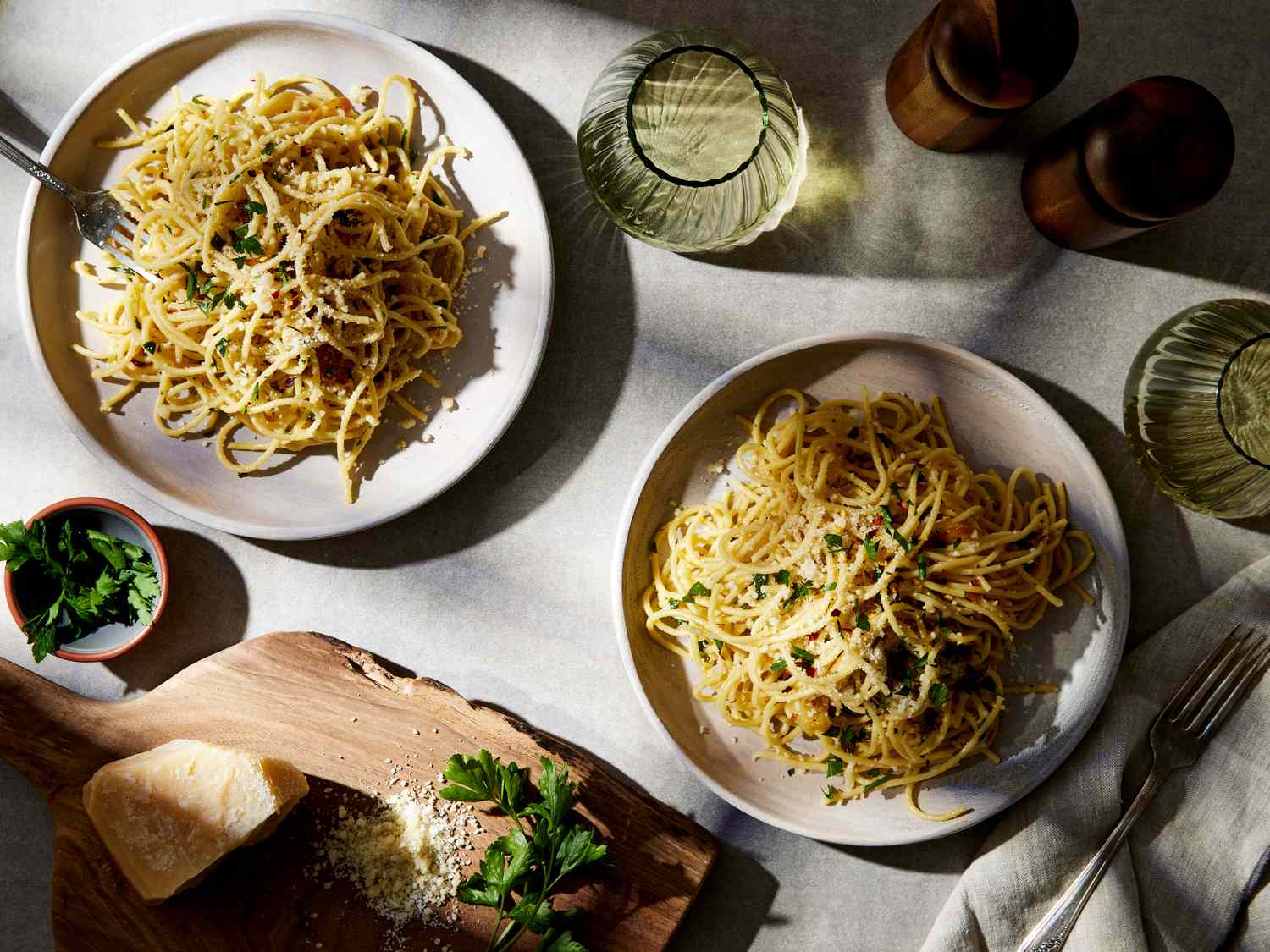Pasta Aglio Olio: Kesederhanaan yang Memikat Selera