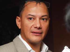 Adjie Massaid: Pesona Pemain Film Terganteng yang Tetap Hidup dalam Ingatan Publik