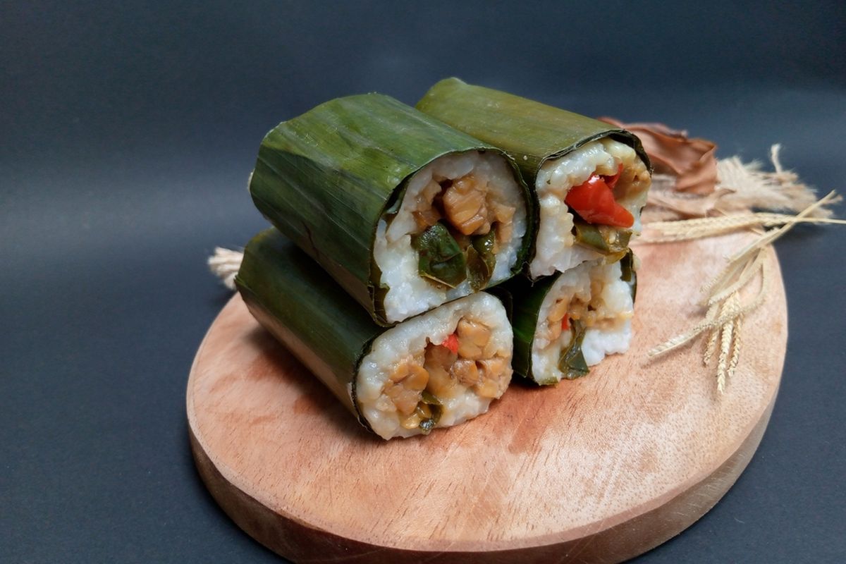 Arem-Arem Isi Ayam yang Menggoda Selera dengan Cita Rasa Rumahan yang Tak Pernah Padam 1 Arem-Arem Isi Ayam