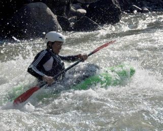 Menantang Arus Deras: Sensasi Adrenalin Olahraga Kano Arus Deras