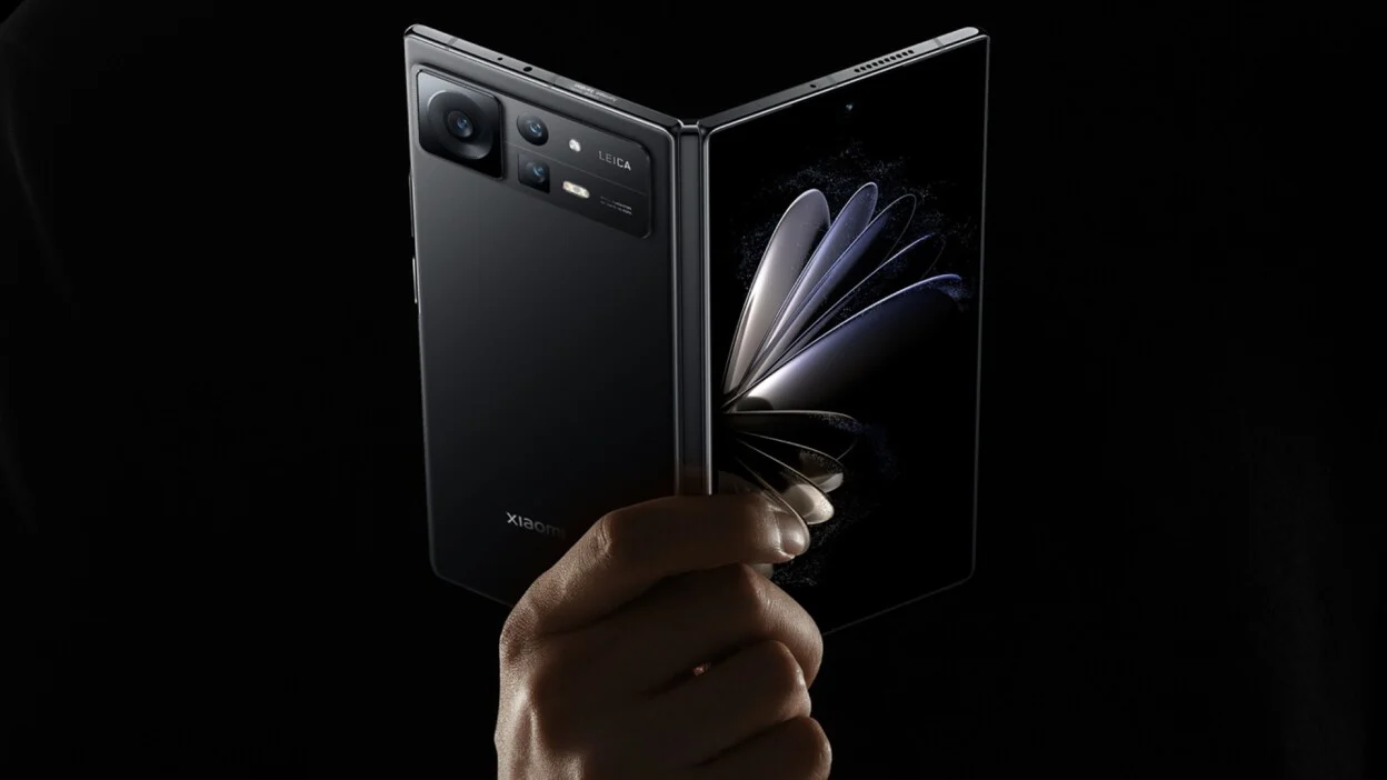 Keajaiban Rekayasa di Balik Desain Xiaomi Mix Fold Super Tipis