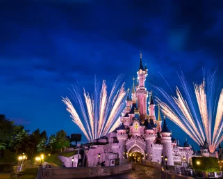 Paris Disneyland: Petualangan Penuh Warna di Dunia Fantasi