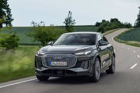 Audi Q6 eTron, Perpaduan Kemewahan dan Masa Depan yang Mengubah Cara Pandang terhadap Mobil Listrik 1 Audi Q6 eTron