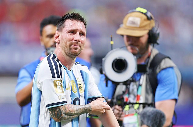 Momen Messi Menangis, Ketika Air Mata Sang Legenda Mengungkap Arti Sejati Sebuah Perjuangan 3 Momen Messi Menangis