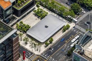 Ada MacBook Raksasa, Inovasi Unik yang Mengubah Cara Orang Melihat Laptop Modern
