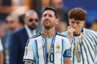 Momen Messi Menangis, Ketika Air Mata Sang Legenda Mengungkap Arti Sejati Sebuah Perjuangan