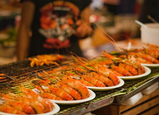 Udang Bakar Bumbu Rujak, Sajian Istimewa dengan Perpaduan Rasa Pedas, Manis, dan Gurih yang Selalu Menggugah Selera