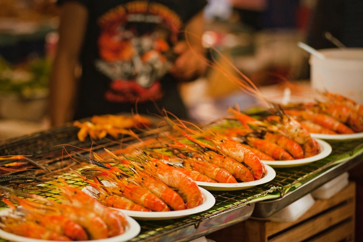 Udang Bakar Bumbu Rujak, Sajian Istimewa dengan Perpaduan Rasa Pedas, Manis, dan Gurih yang Selalu Menggugah Selera 1 Udang Bakar Bumbu Rujak