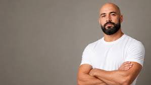 Full Bald, Gaya Potongan Botak yang Makin Modern
